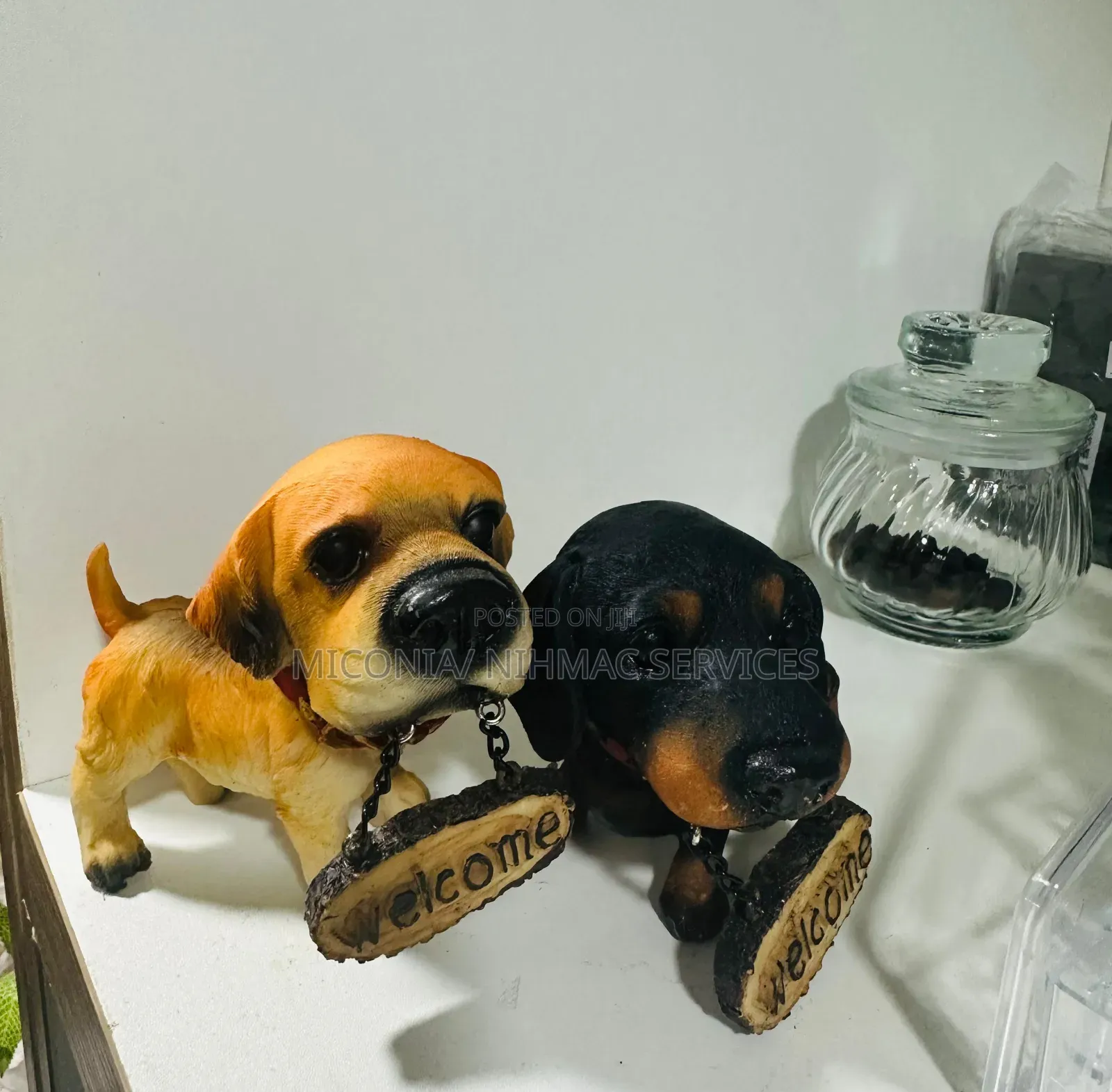 Dog Welcome Figurine – Charming Home