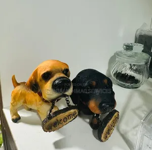 Dog Welcome Figurine – Charming Home