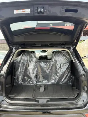 Toyota Highlander XLE 2021 Black