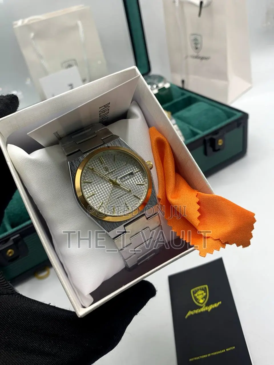 Poedegar Watch