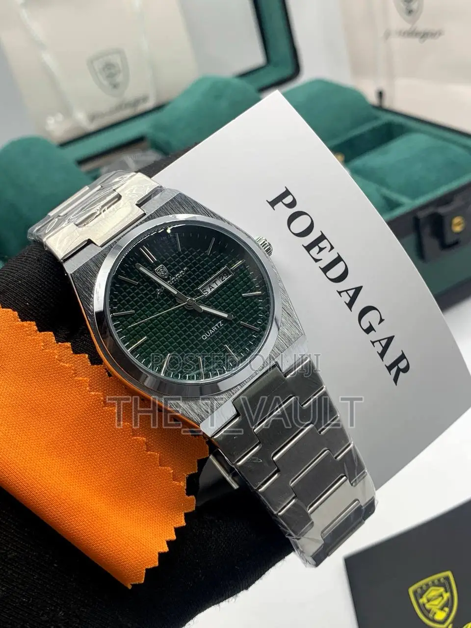 Poedegar Watch