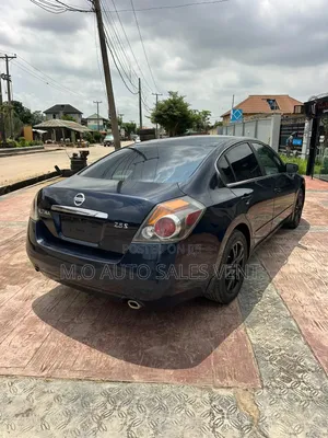 Nissan Altima 2009 Blue