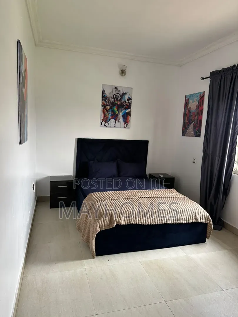 A Room in a Shared Aprtment