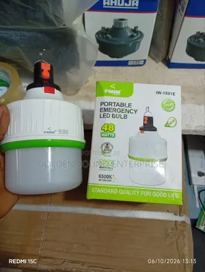 Iwin Portable Emergency Room Led Bulb