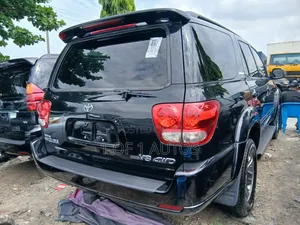 Toyota Sequoia Limited 4dr SUV 4WD (4.7L 8cyl 5A) 2007 Black