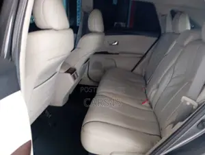 Toyota Venza 2012 Gray
