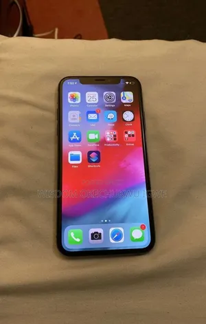 Apple iPhone X 64 GB