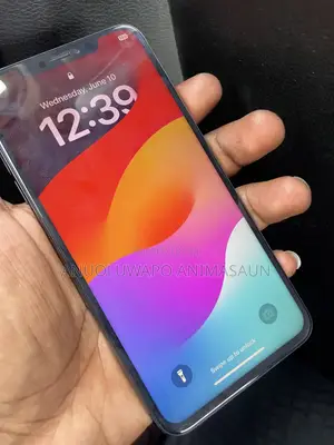 Apple iPhone XS Max 64 GB Black