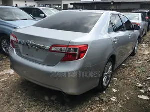 Toyota Camry 2015 Silver