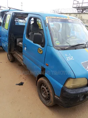 Suzuki Every 2000 Blue