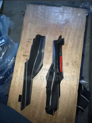 Windscreen Ends Nx200