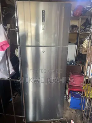Neatly Standing Fridge
