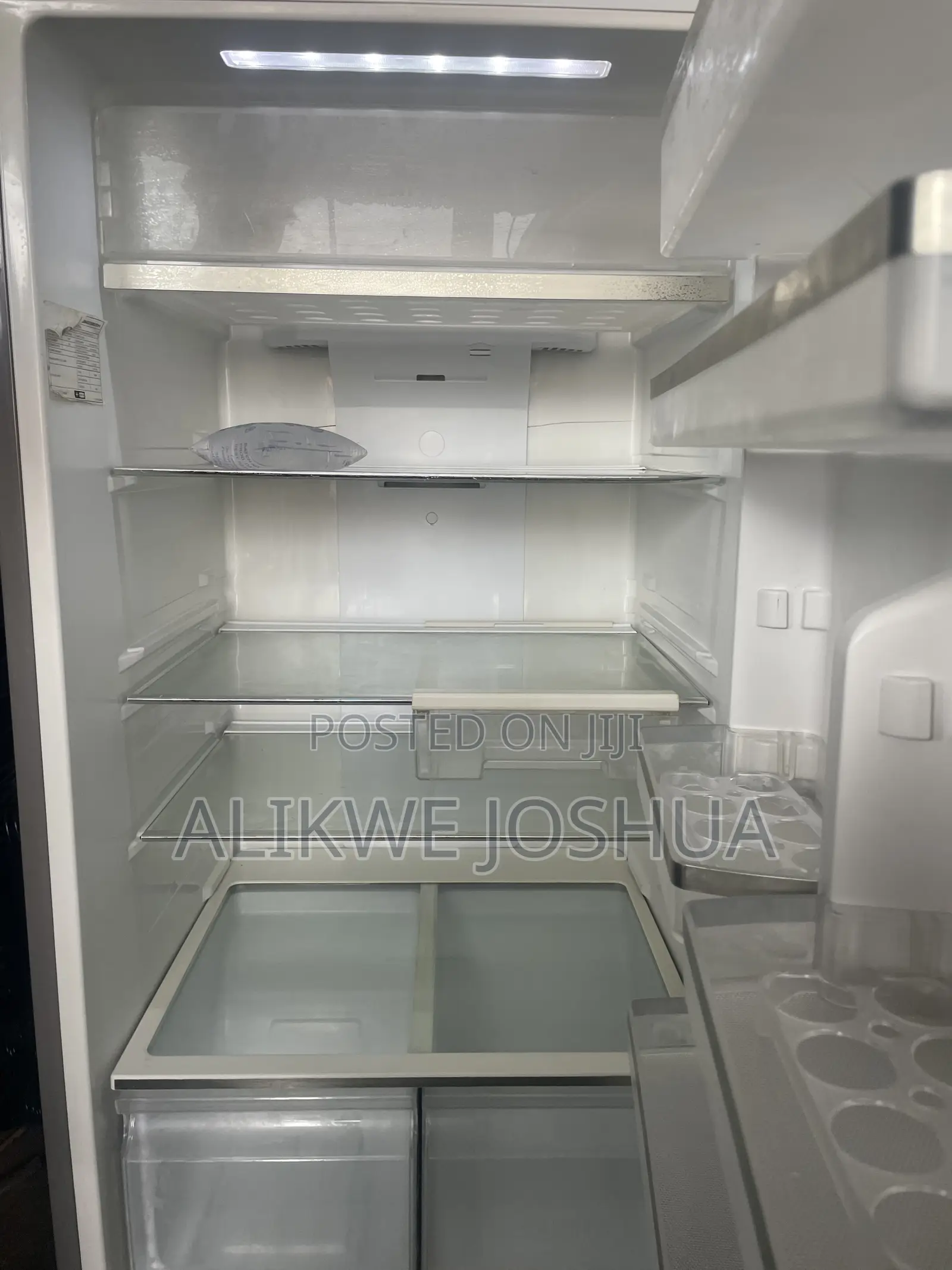 Neatly Standing Fridge