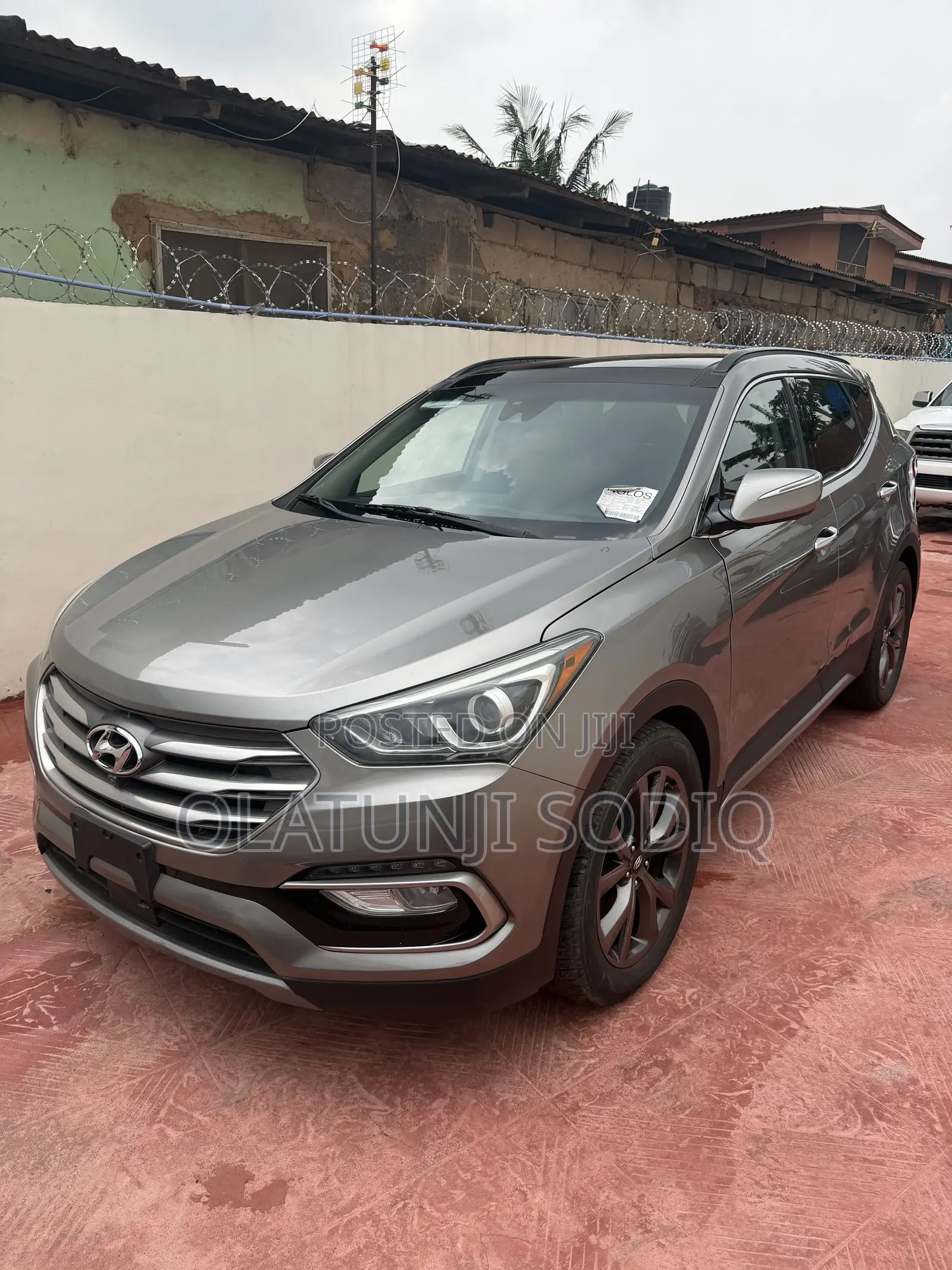 Hyundai Santa Fe Limited AWD 2017 Silver