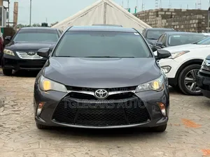 Toyota Camry 2017 Gray