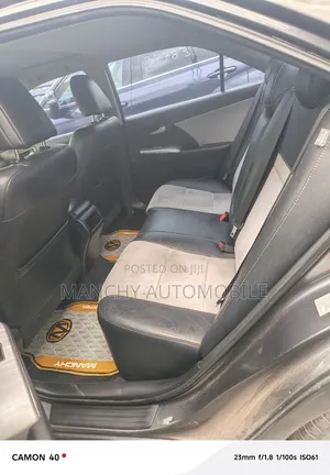 Toyota Camry SE V6 4dr Sedan (3.5L 6cyl 6A) 2012 Gray