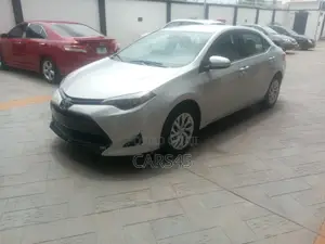 Toyota Corolla L (1.8L 4cyl 2A) 2018 Silver