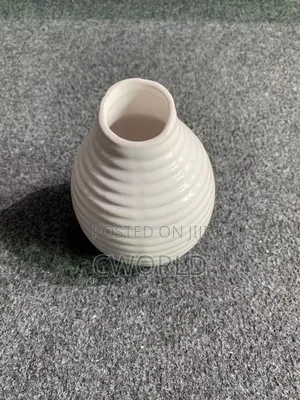 Mini Ribbed Ceramic Flower Pot