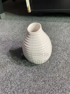 Mini Ribbed Ceramic Flower Pot