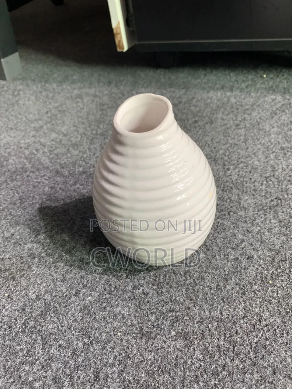 Mini Ribbed Ceramic Flower Pot