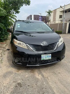Toyota Sienna 2012 Black