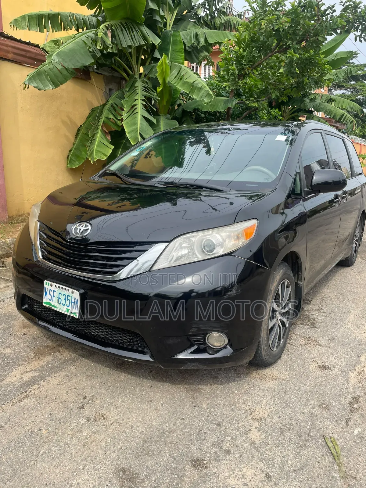 Toyota Sienna 2012 Black