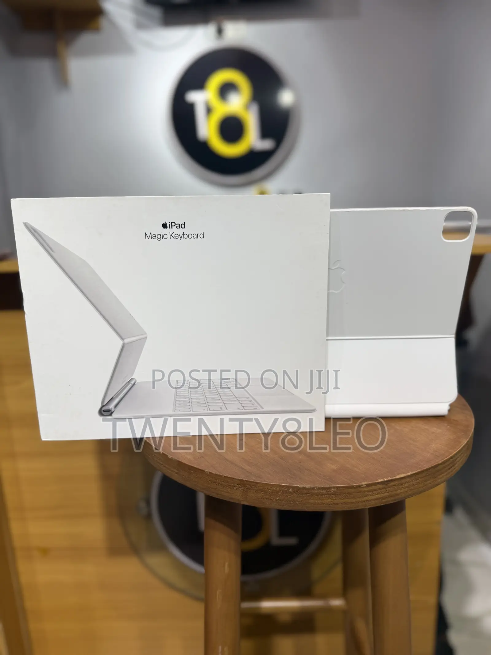 Open Box iPad Magic Keyboard