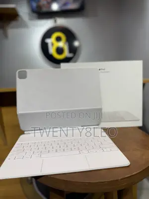 Open Box iPad Magic Keyboard