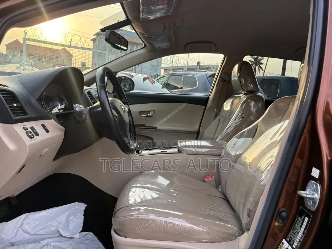 Toyota Venza 2012 Brown
