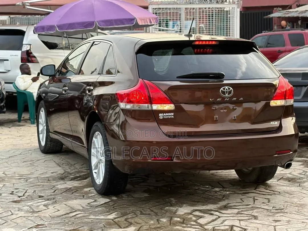 Toyota Venza 2012 Brown