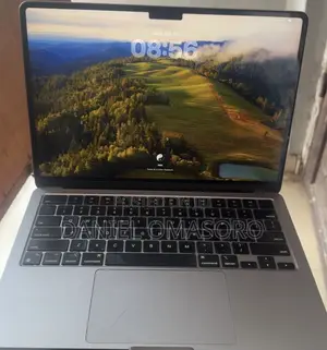 Laptop Apple MacBook Air 2022 M2 8GB Intel Core i7 HDD+SSD 512GB