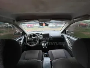 Pontiac Vibe 2005 White