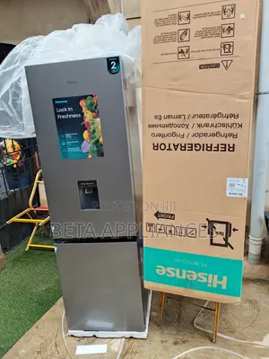 Hisense 264l Frost Cooling Refrigerator With Water Dispenser