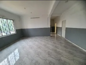 3 Bedroom Flat Commercial Office