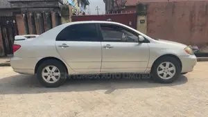 Toyota Corolla LE 2004 Silver