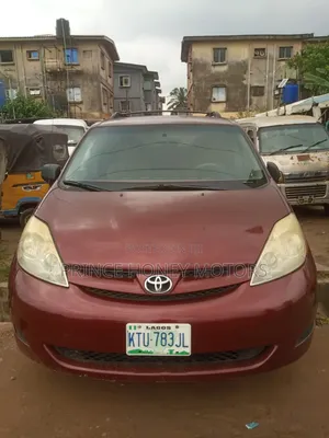 Toyota Sienna LE AWD 2006 Red