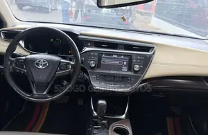 Toyota Avalon Limited Sedan FWD (3.5L 6cyl 6A) 2013 Gray