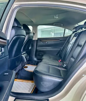 Lexus ES 350 2012 Gold