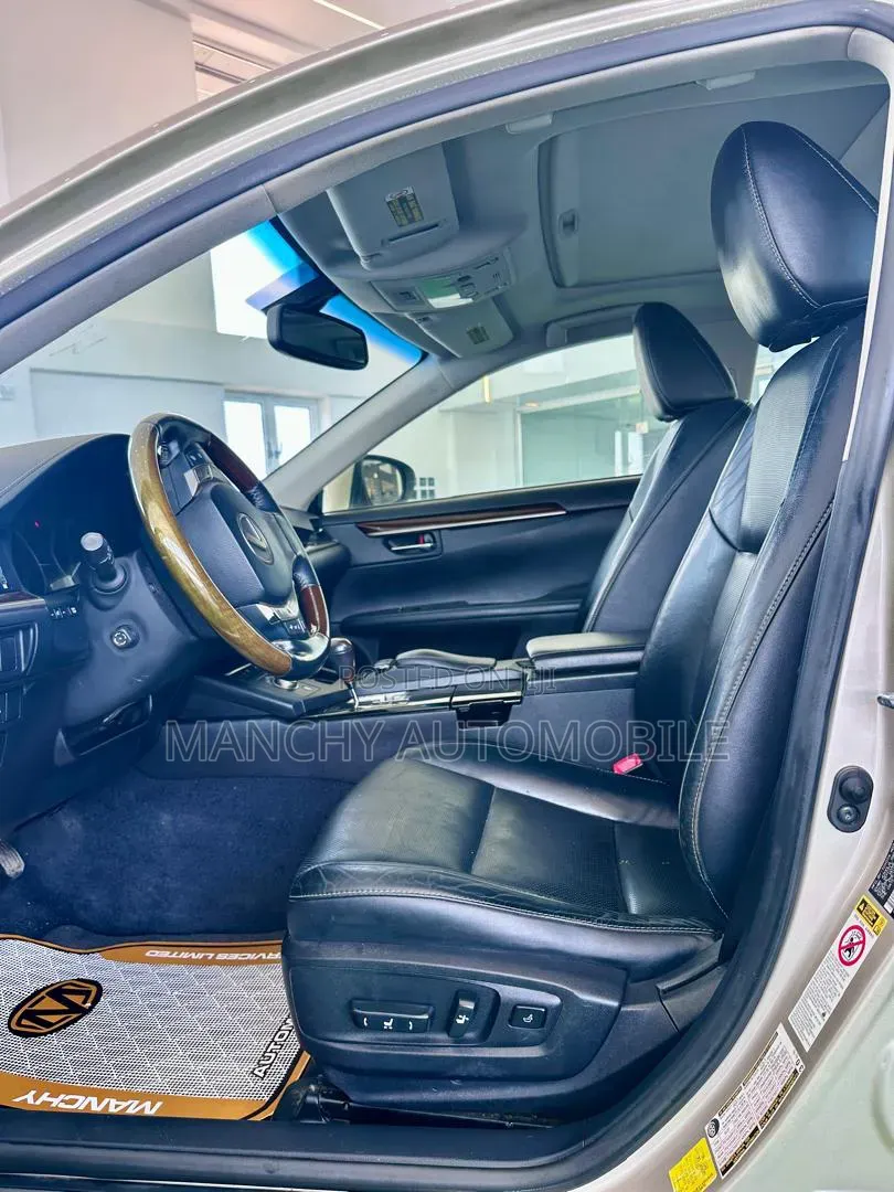 Lexus ES 350 2012 Gold