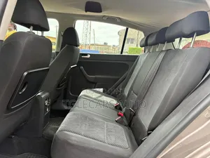 Volkswagen Golf 2010 Gray