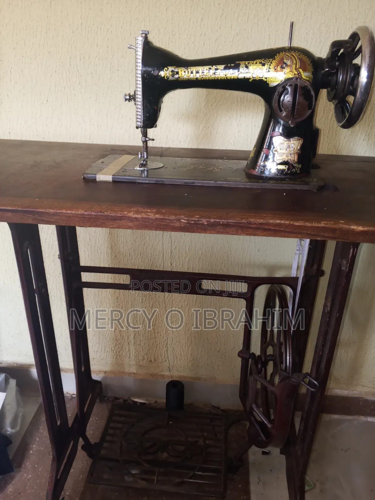 Manual Sewing Machine