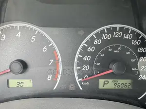 Toyota Corolla 2010 Silver