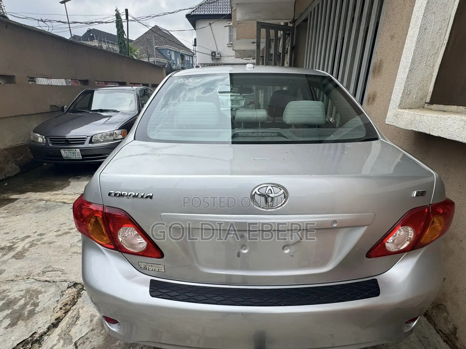 Toyota Corolla 2010 Silver