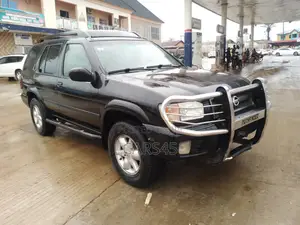 Nissan Pathfinder 2003 Black