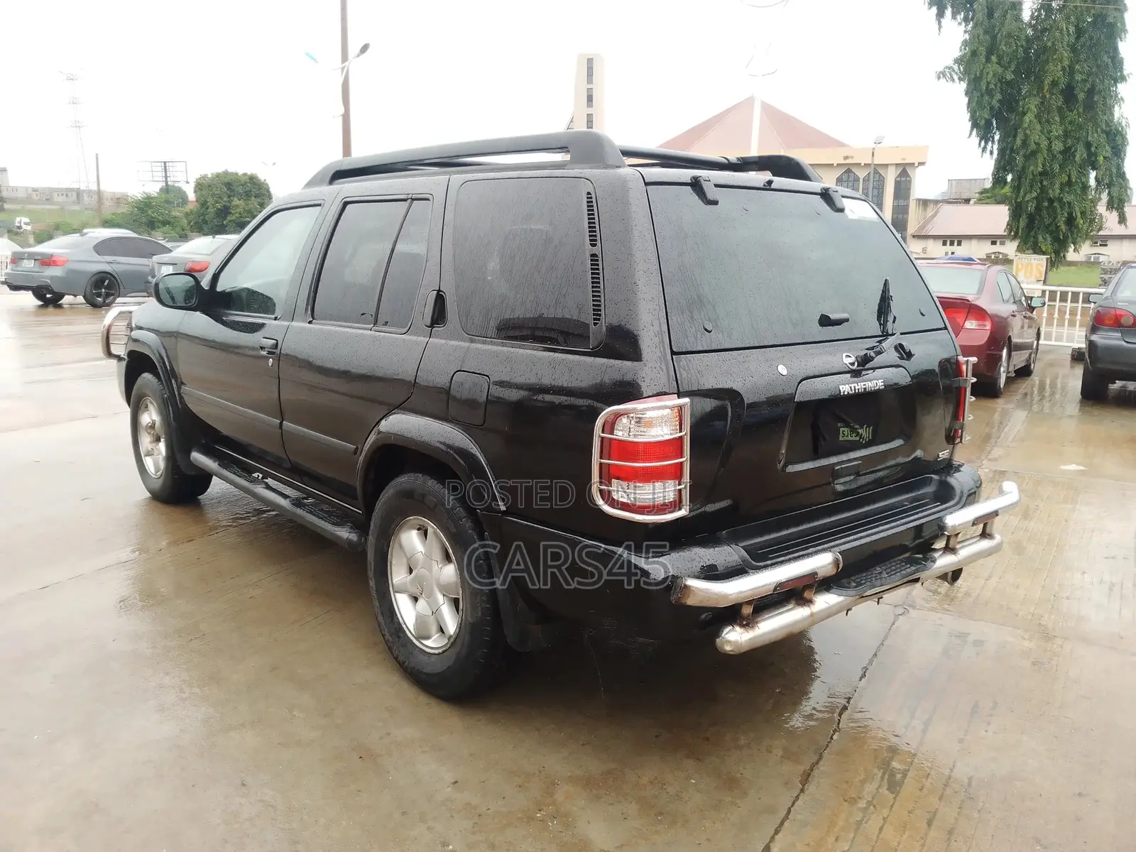 Nissan Pathfinder 2003 Black