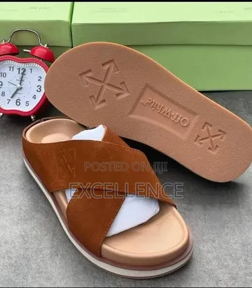 Off White Pam