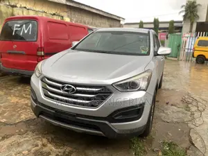 Hyundai Santa Fe Limited FWD 2016 Silver