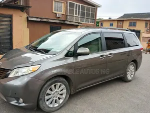 Toyota Sienna XLE 7 Passenger 2011 Gray