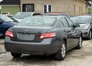 Toyota Camry 2011 Gray