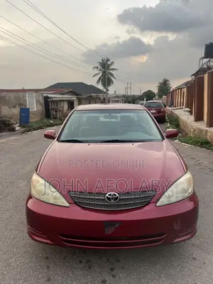 Toyota Camry LE 4dr Sedan (2.4L 4cyl 5M) 2003 Red